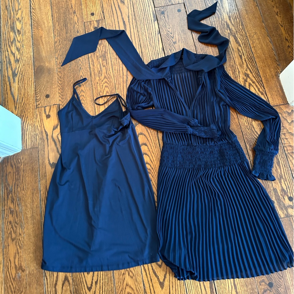Banana Republic NWOT Pleated Tie-Neck Mini Dress Size XS - Picture 7 of 8